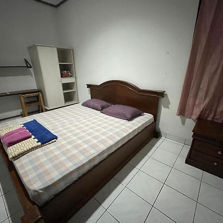 Spot On 94142 Al Fatih Residence Syariah 2 Yakarta Exterior foto