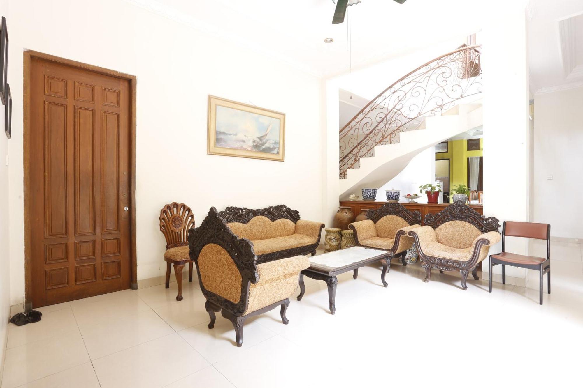 Spot On 94142 Al Fatih Residence Syariah 2 Yakarta Exterior foto