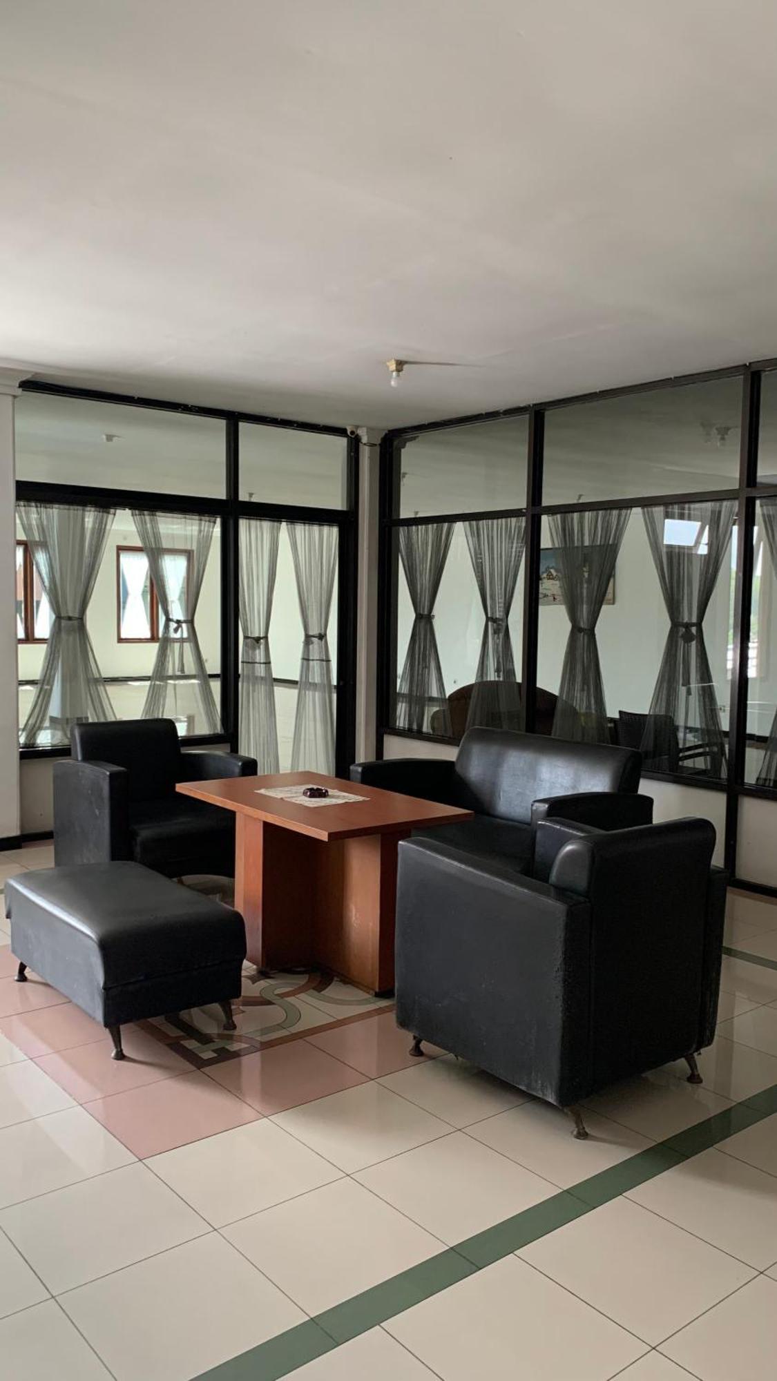 Spot On 94142 Al Fatih Residence Syariah 2 Yakarta Exterior foto